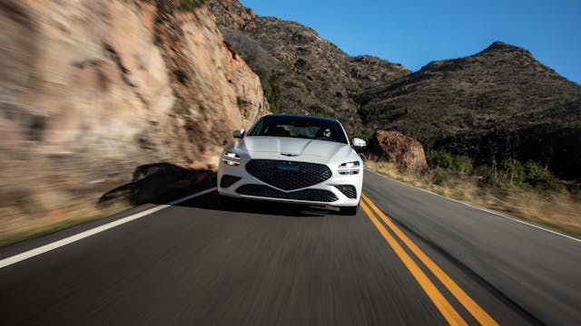 2022 Genesis G70 front dynamic action