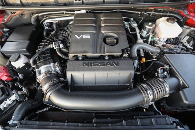 2022 Nissan Frontier PRO-4X engine