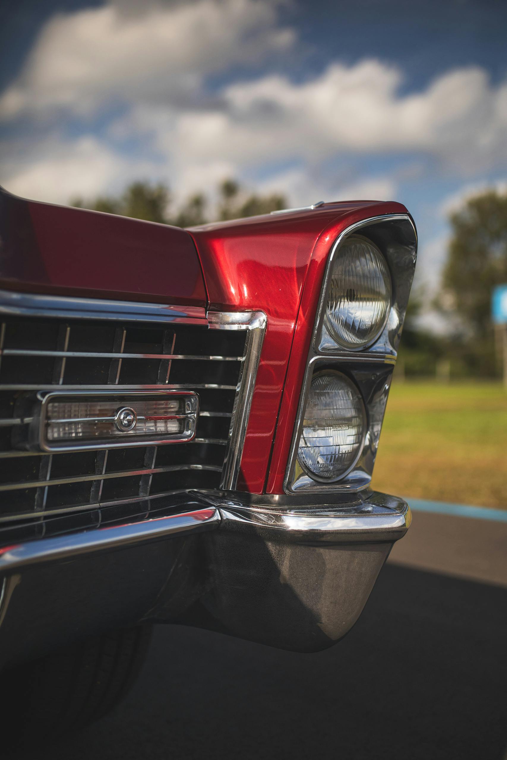 1967 Cadillac DeVille headlight vertical