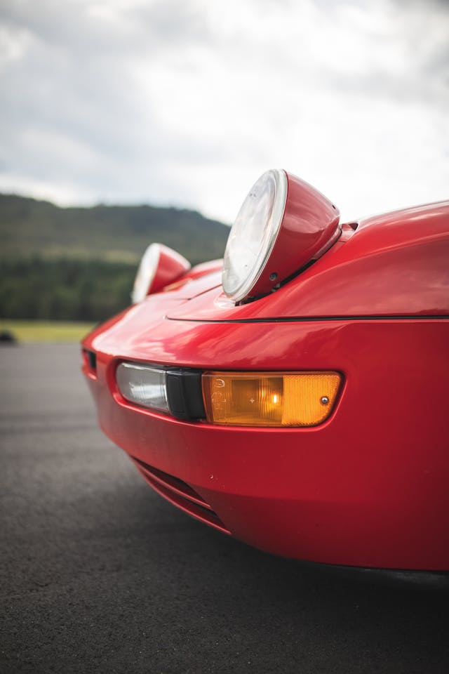 1993 Porsche 968 front end lights vertical