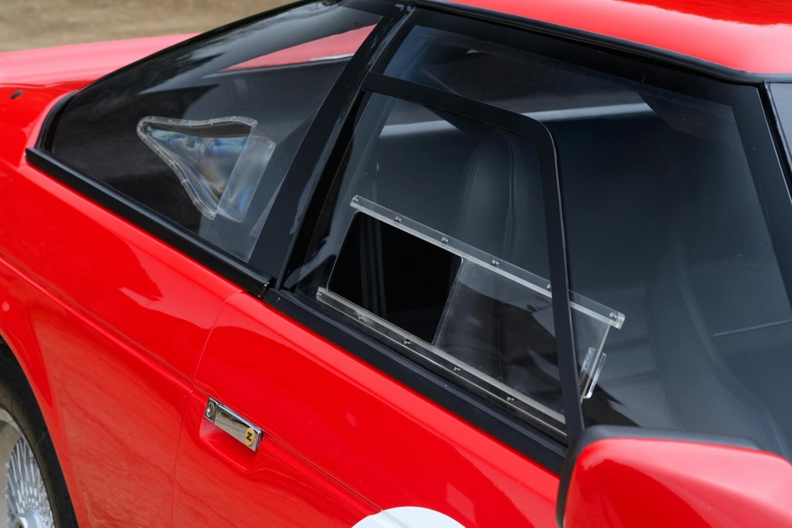 1986 Aston Martin V8 Vantage Zagato Rowan Atkinson Mr Bean window sliding