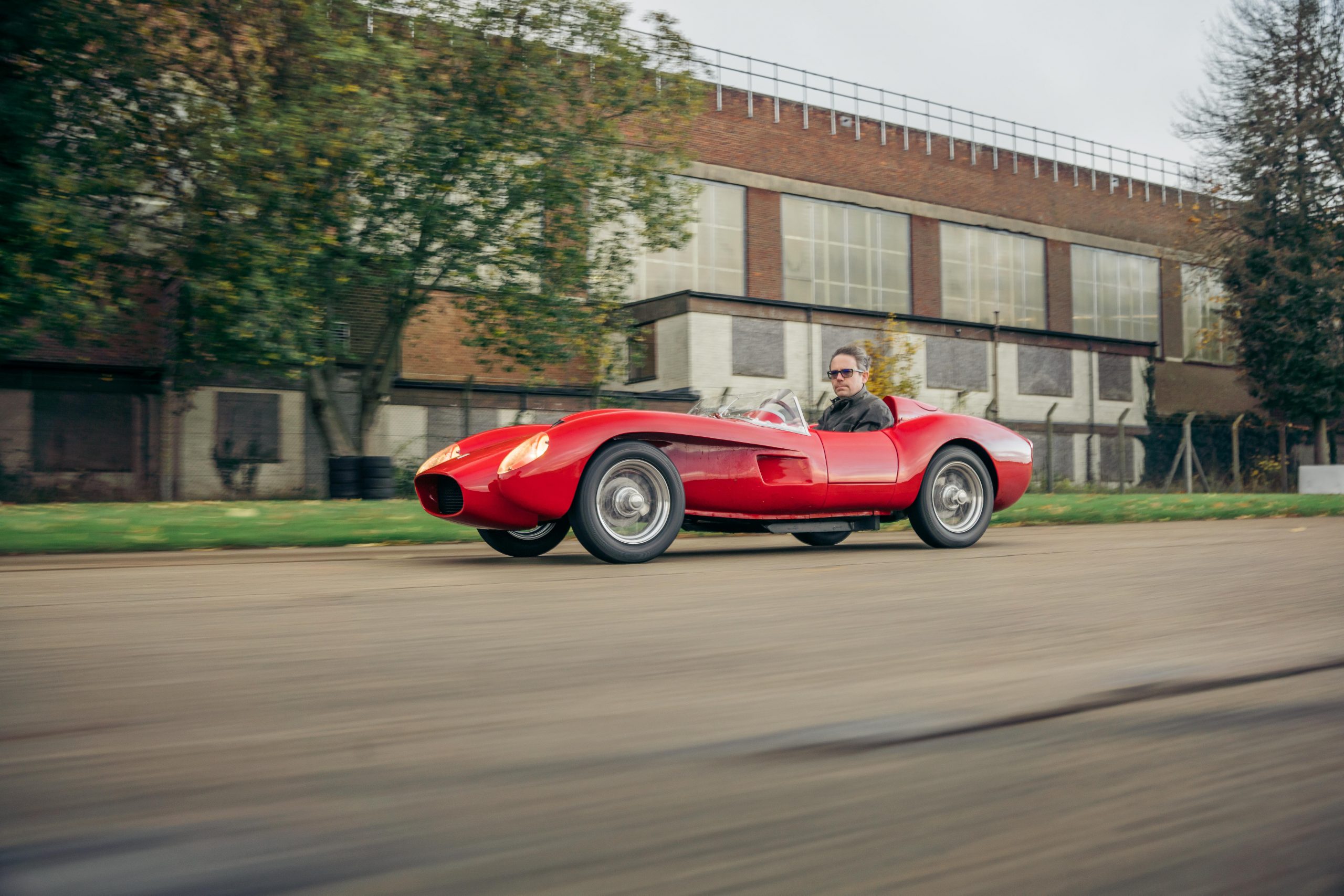 JAIA Ferrari Testarossa 赤 1990 Ferrari Testarossa | Beverly Hills Car Club