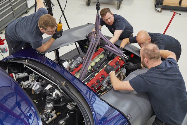 RML Short Wheelbase project car crew engine install RML Short Wheelbase project car crew engine install