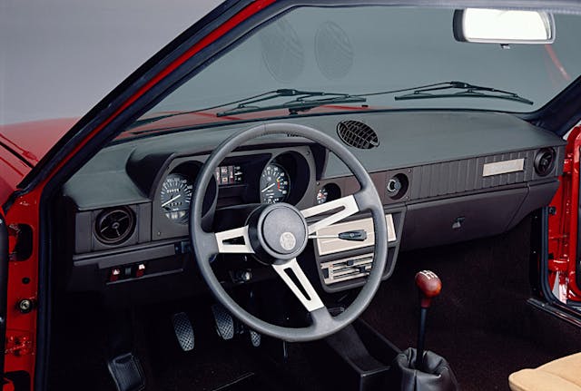 Alfa Romeo alfasud sprint interior