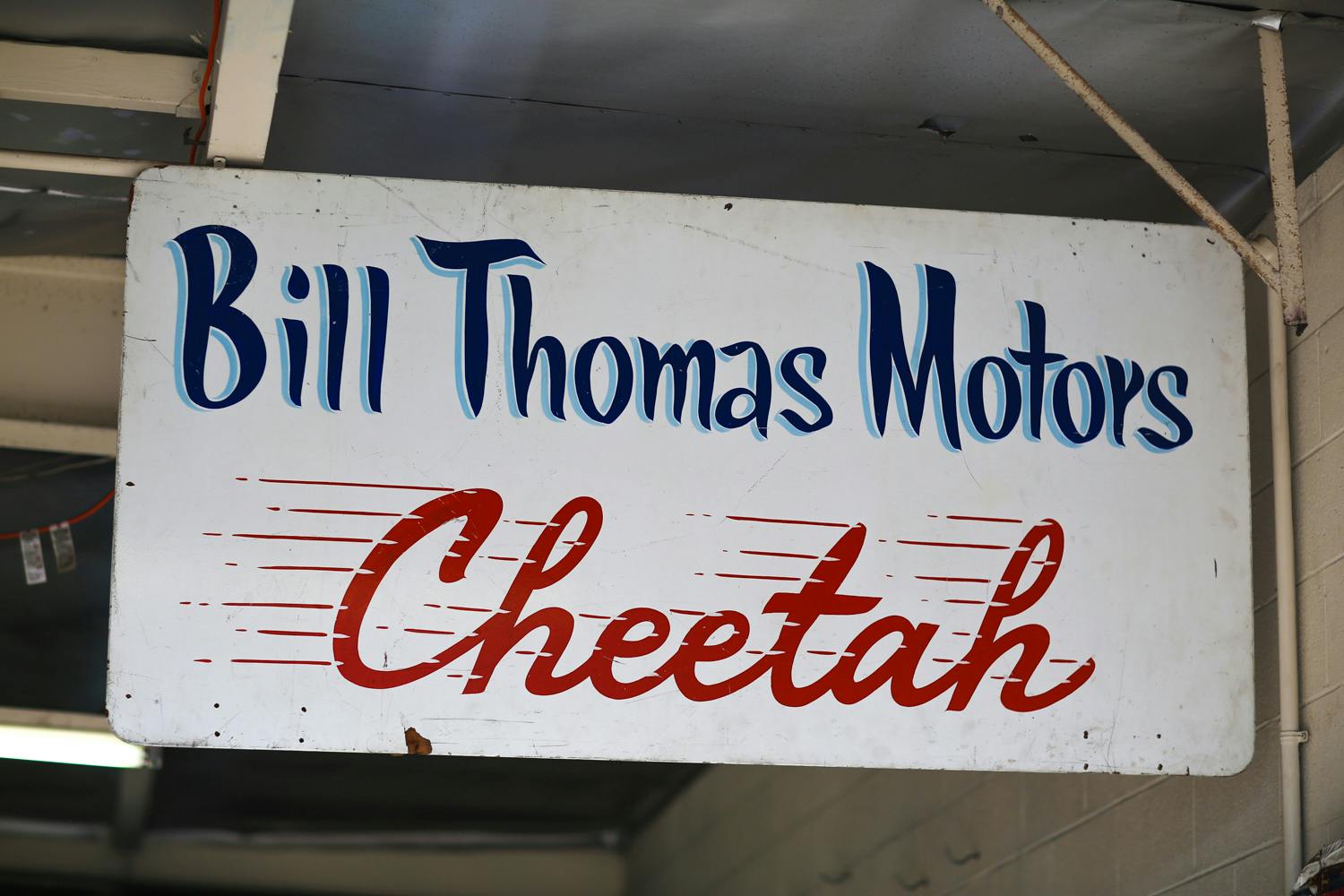 bill thomas motors sign