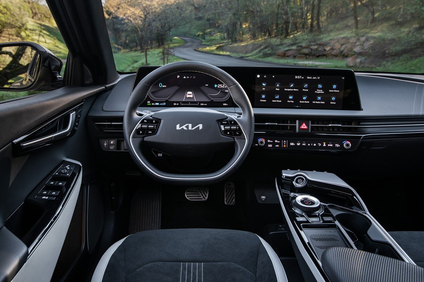 Kia EV6 GT-Line steering wheel