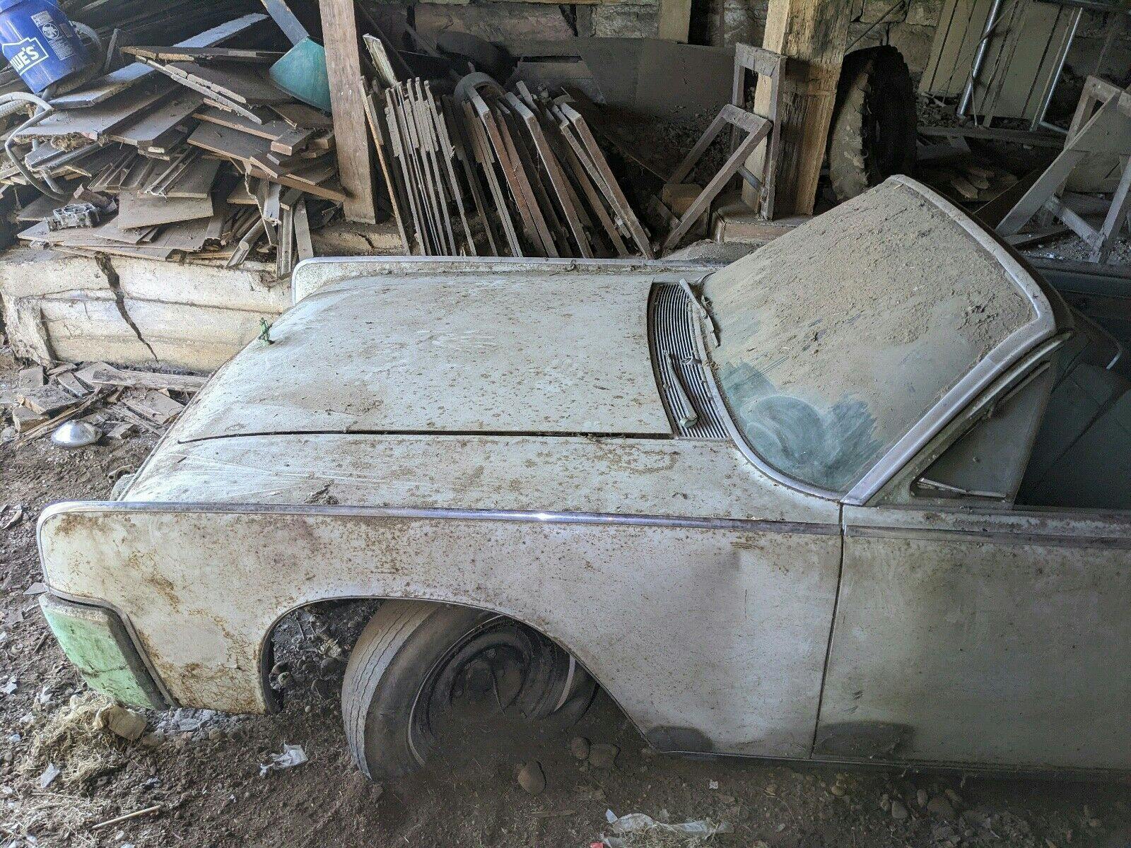 1962 Lincoln Continental barn find front end side