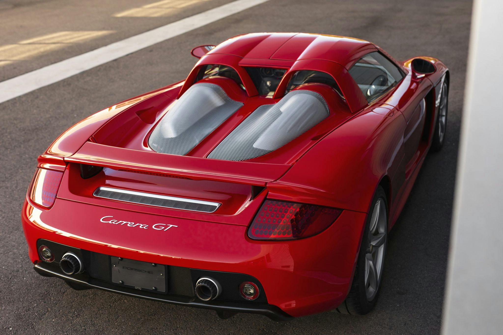 2005 Porsche Carrera GT supercar