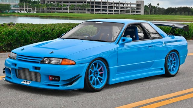 1994 Nissan Skyline GT-R front three-quarters