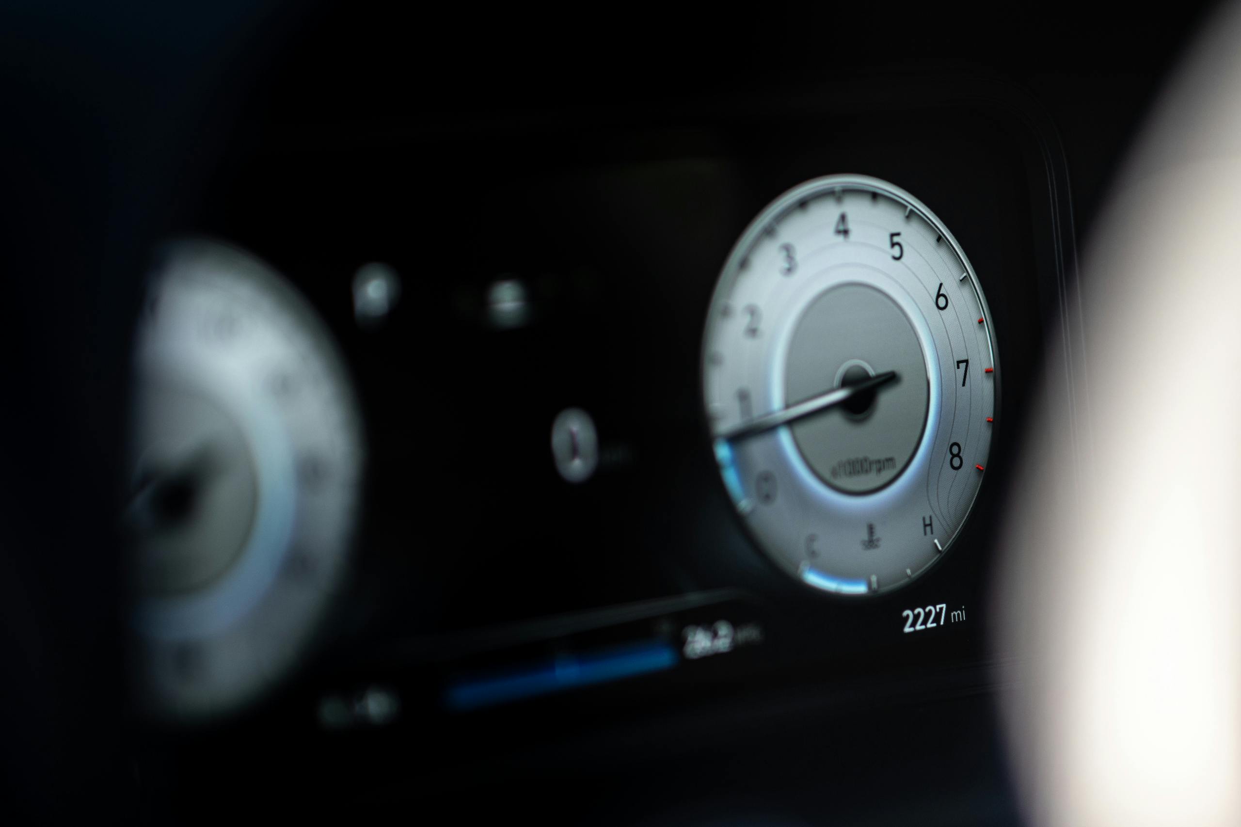 2022-Hyundai-Kona-N-Line-AWD interior digital dash gauge tach