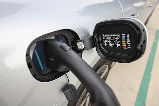 2022 Mercedes-Benz EQS 450+ charging 
