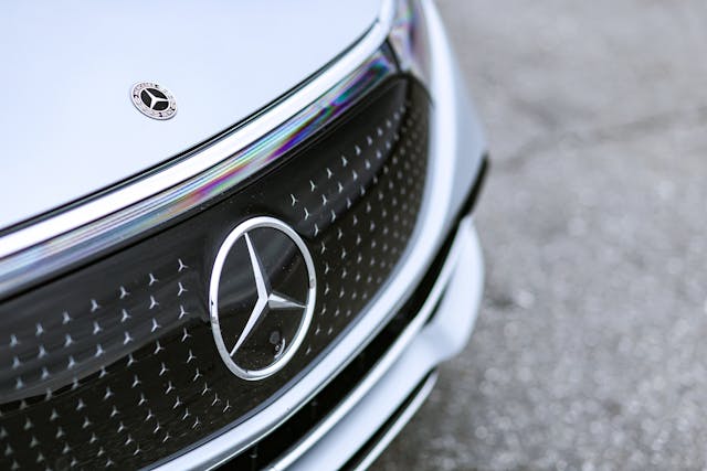 2022 Mercedes-Benz EQS 450+ front 