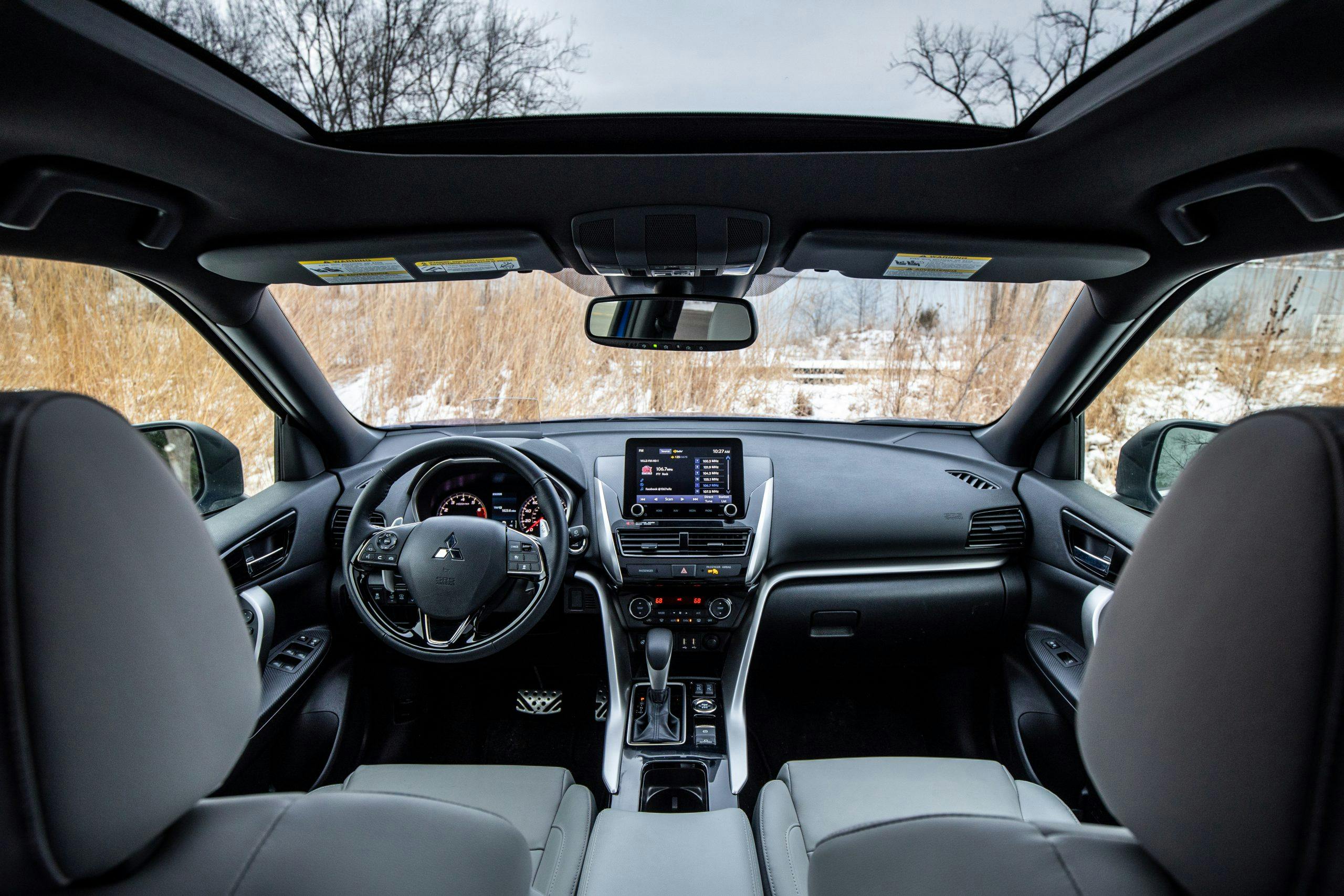 2022 Mitsubishi Eclipse Cross SEL interior front