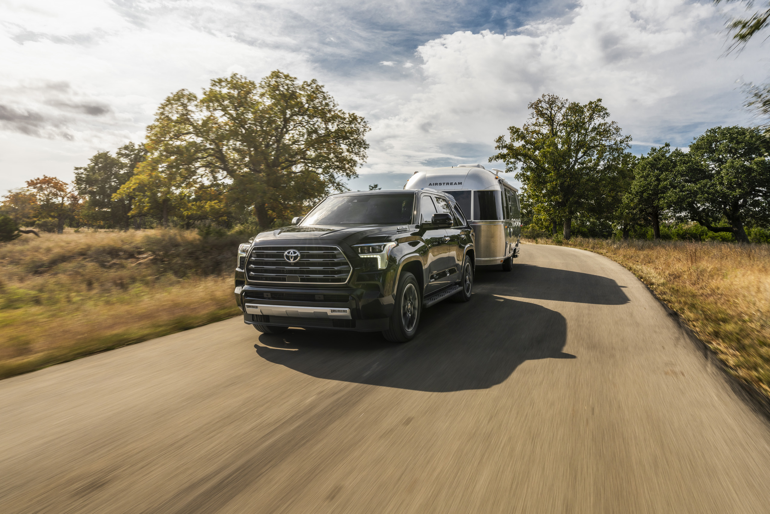 2023 Toyota Sequoia Brings Tundra Bones And Hybrid V-6 - Hagerty Media