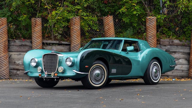 1977 Chevrolet Vette Martel front three-quarter