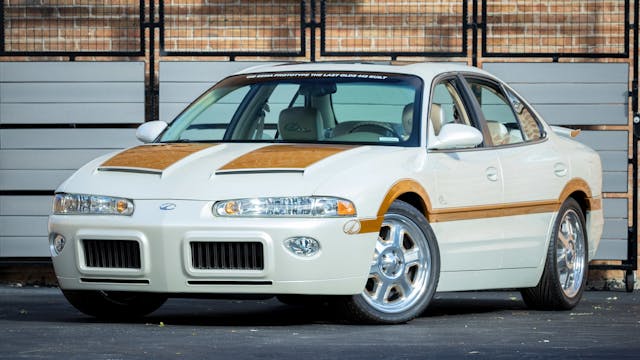 1999 Oldsmobile Intrigue front three-quarter