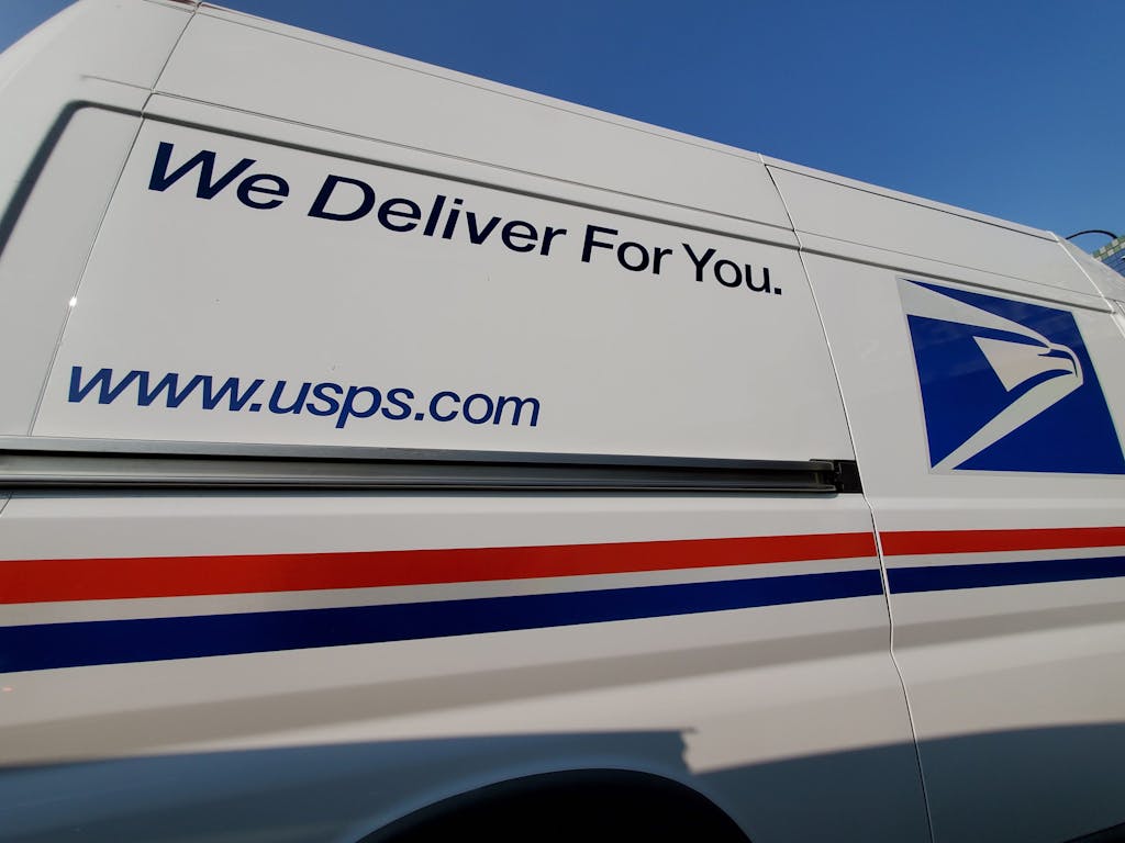 10engines: 10E2657: US Postal Service is amazing
