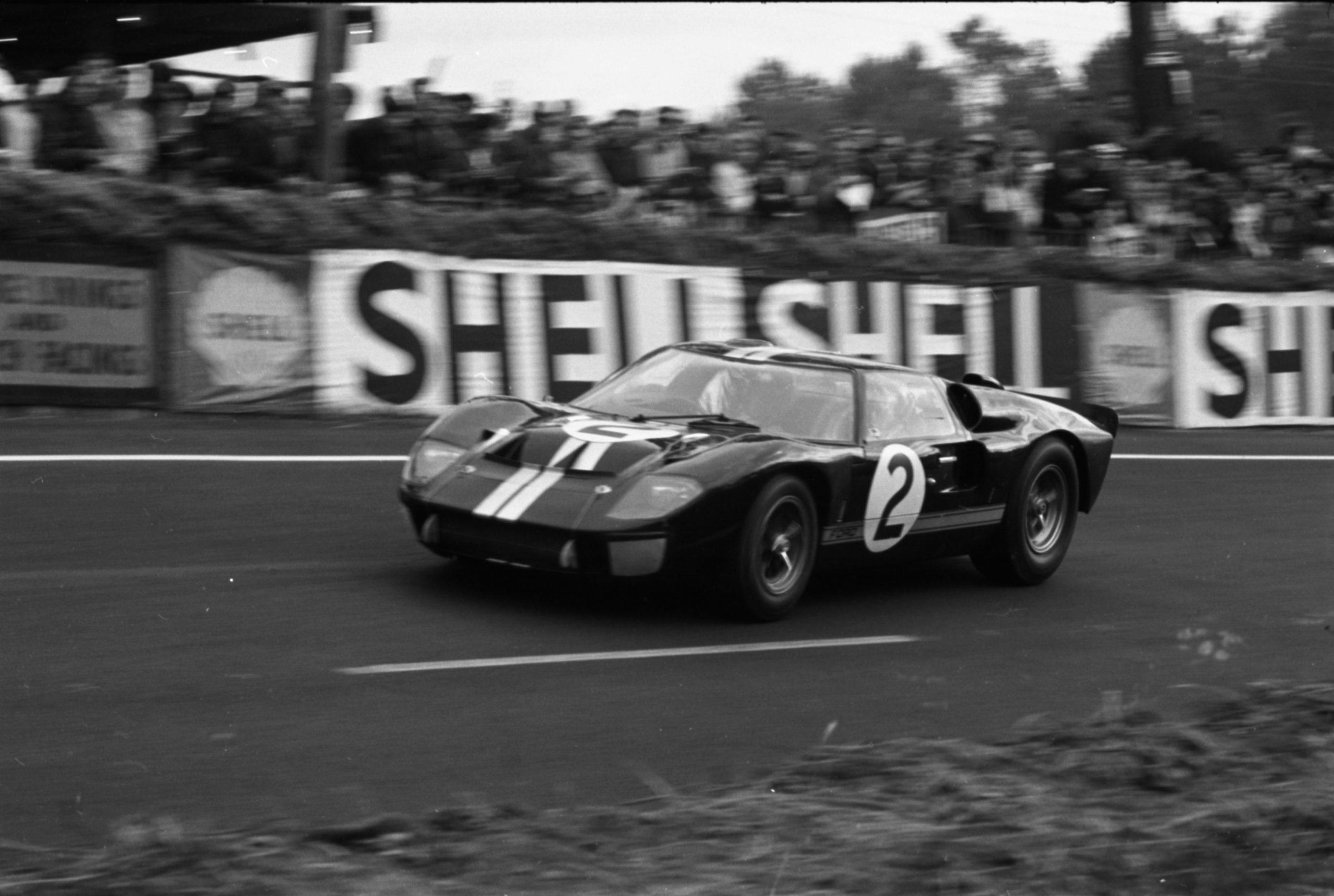 Ford 1966 Le Mans winner black #2 GT40 P/1046