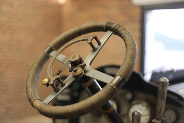 1908 Brasier steering wheel detail