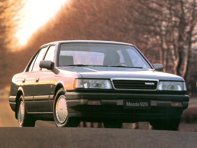 1988 Mazda 929 front three-quarter