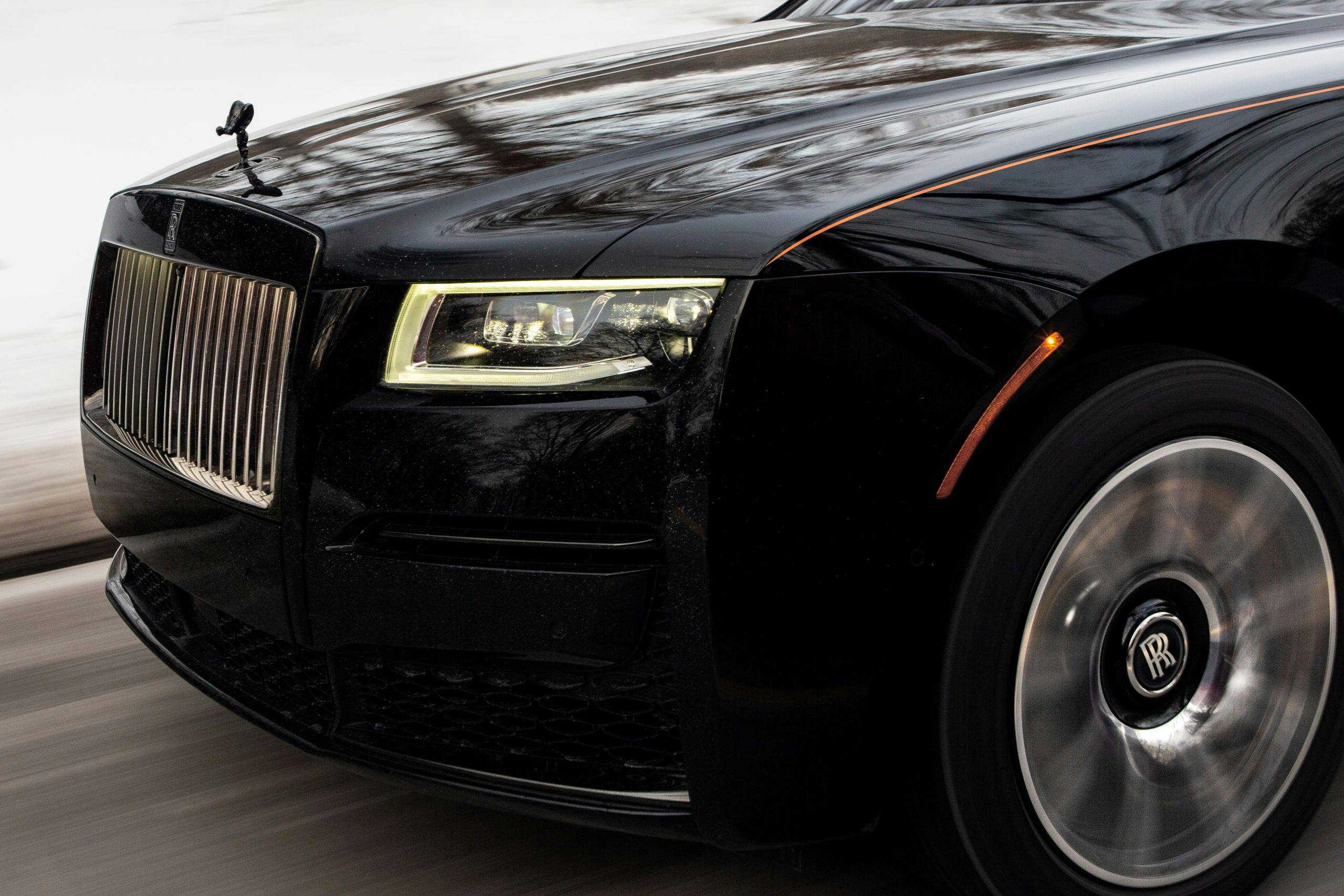 2022 Rolls-Royce Ghost Black Badge front end closeup action