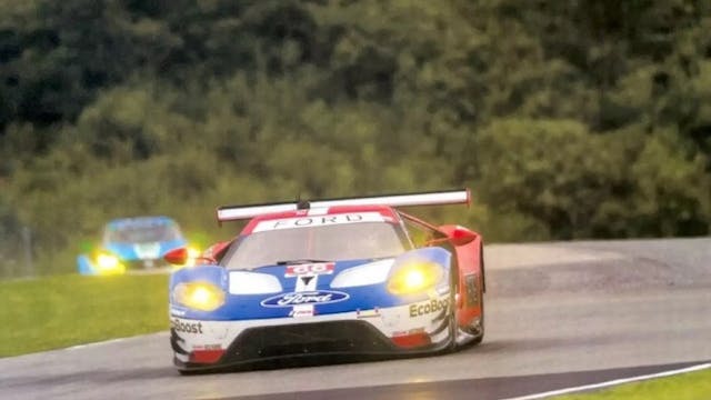 Ford GT track action