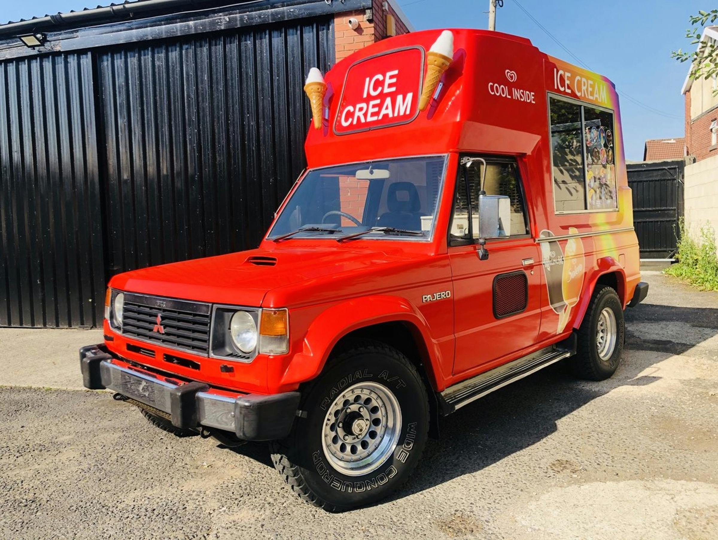Mitsubishi Pajero ice cream van front thee-quarter