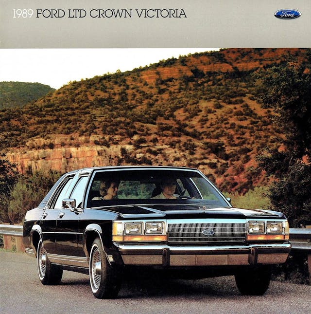 1989 Ford LTD Crown Victoria brochure