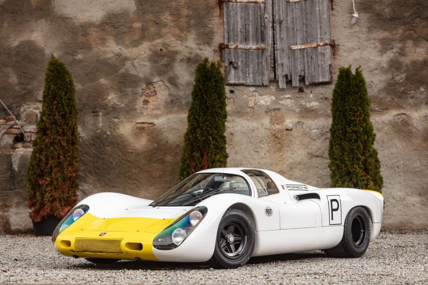 1968 Porsche 907 usine front three-quarter