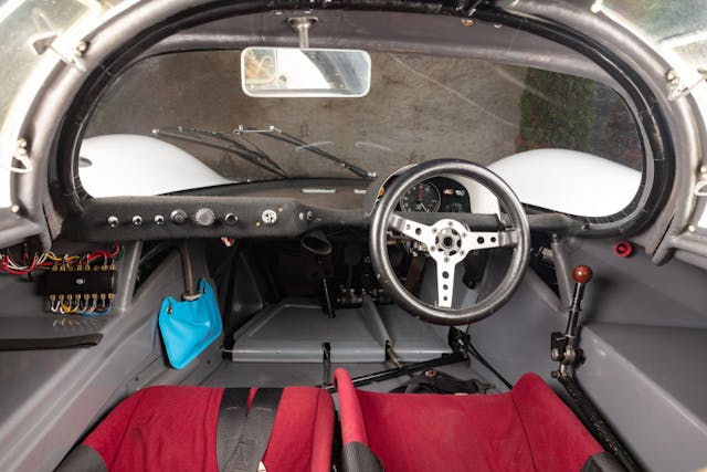 1968 Porsche 907 usine interior front