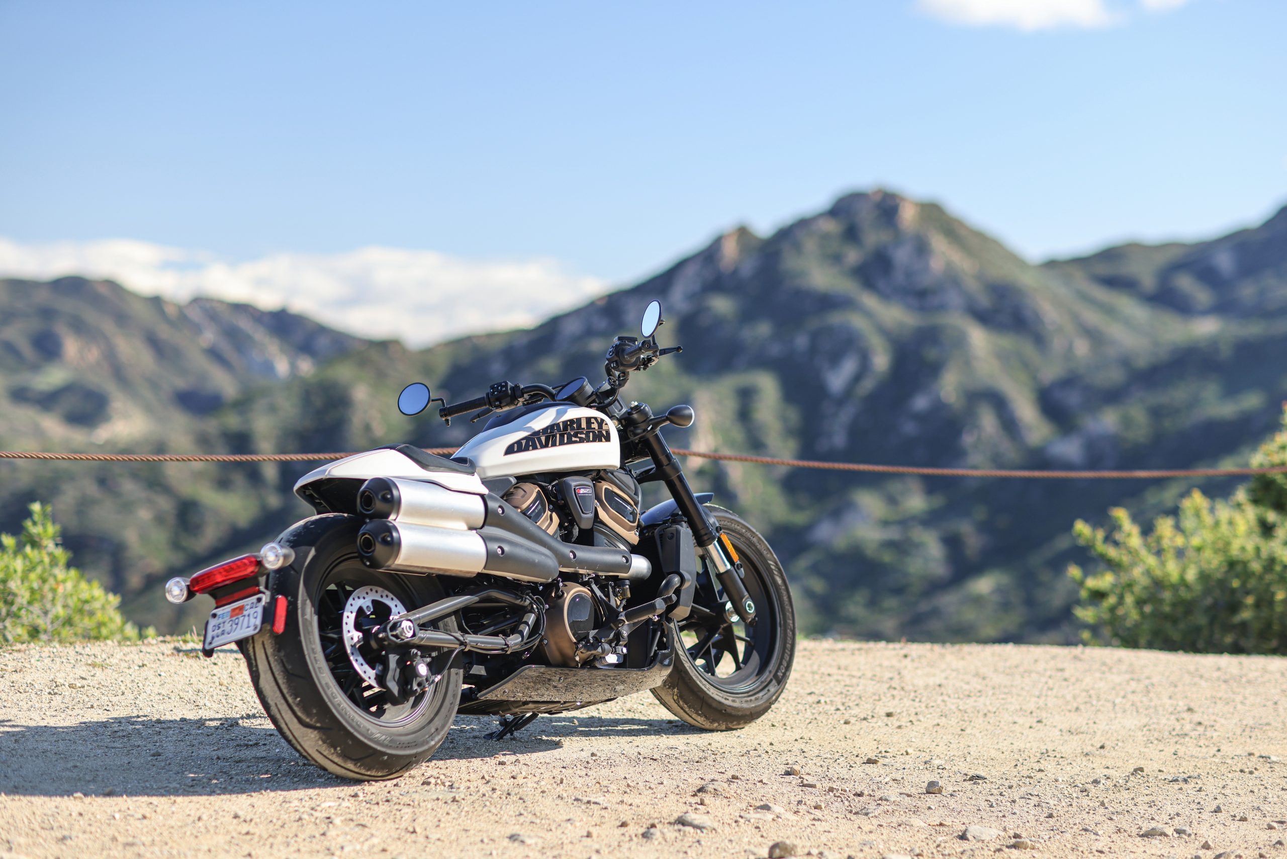 マウンテン Review: 2022 Harley-Davidson Sportster S (Mid Control) - Hagerty Media