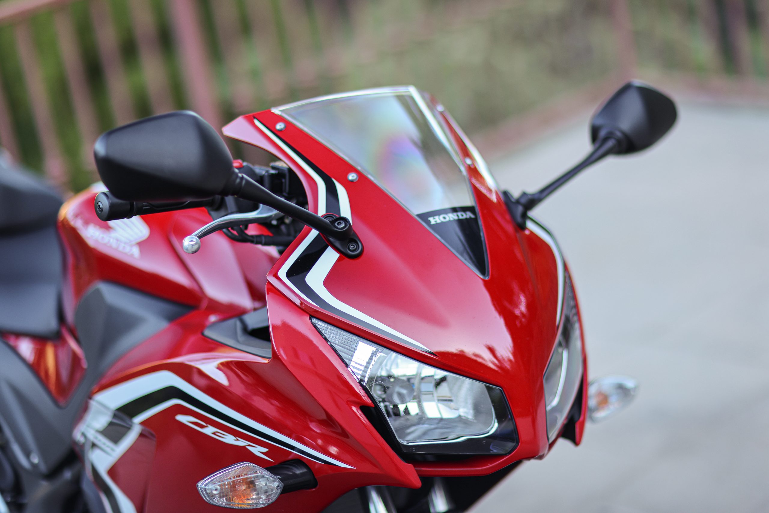 Review: 2022 Honda CBR300R ABS - Hagerty Media