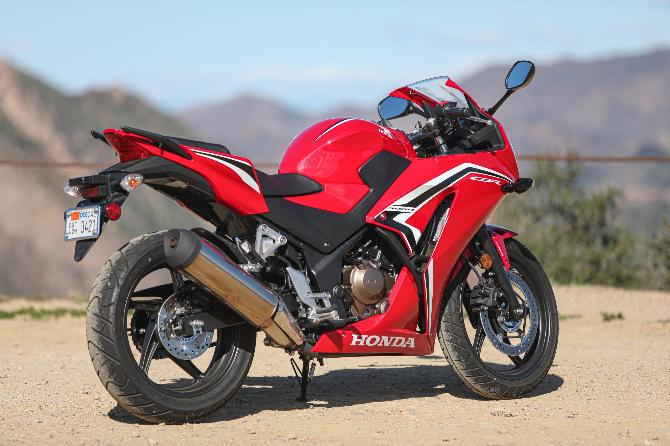 2022 honda cbr300r