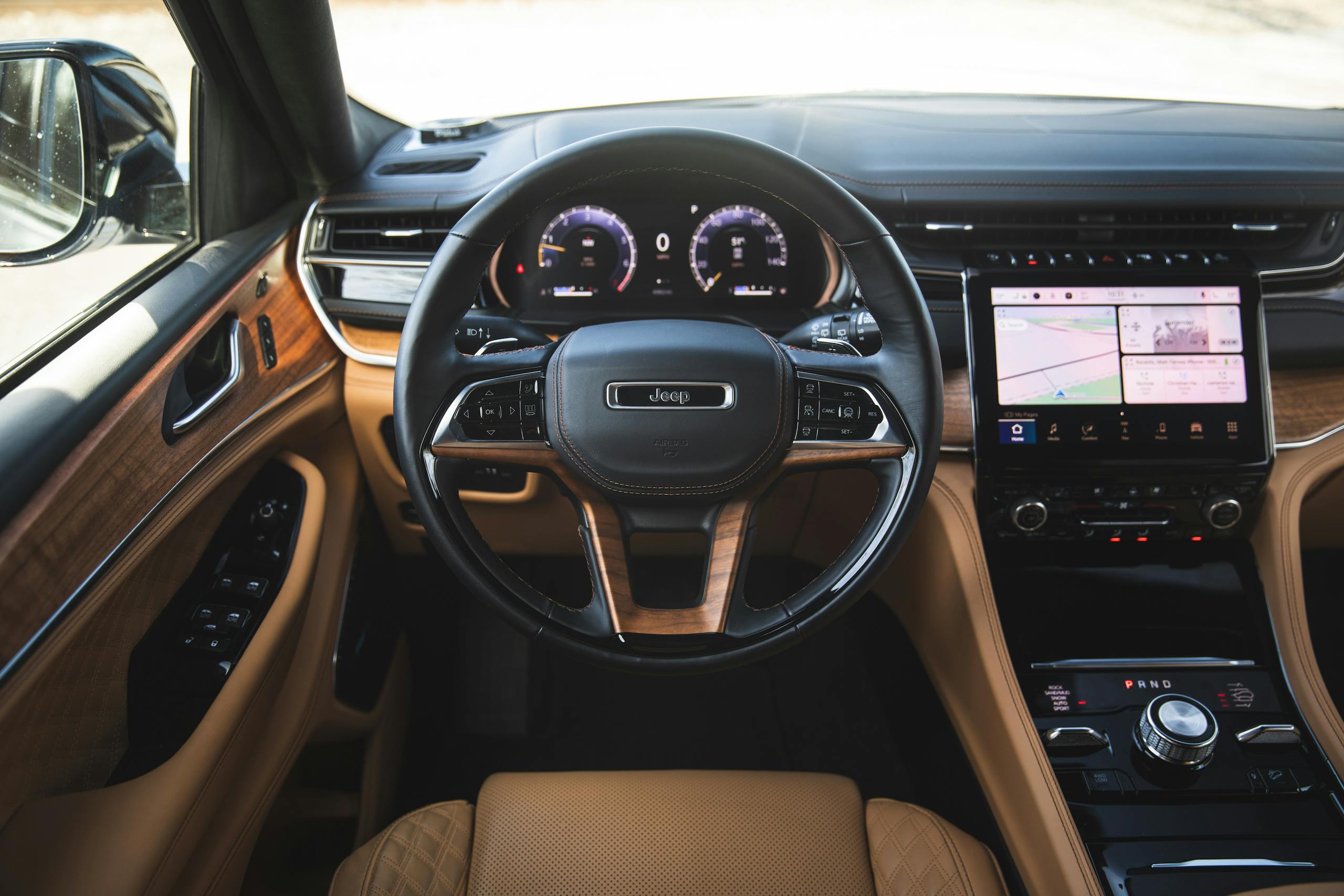 2022 Jeep Grand Cherokee Summit interior driver cockpit