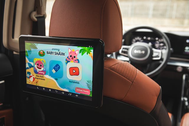 2022 Kia Carnival interior seatback screen