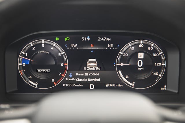 2022 Mitsubishi Outlander SEL interior digital dash gauges