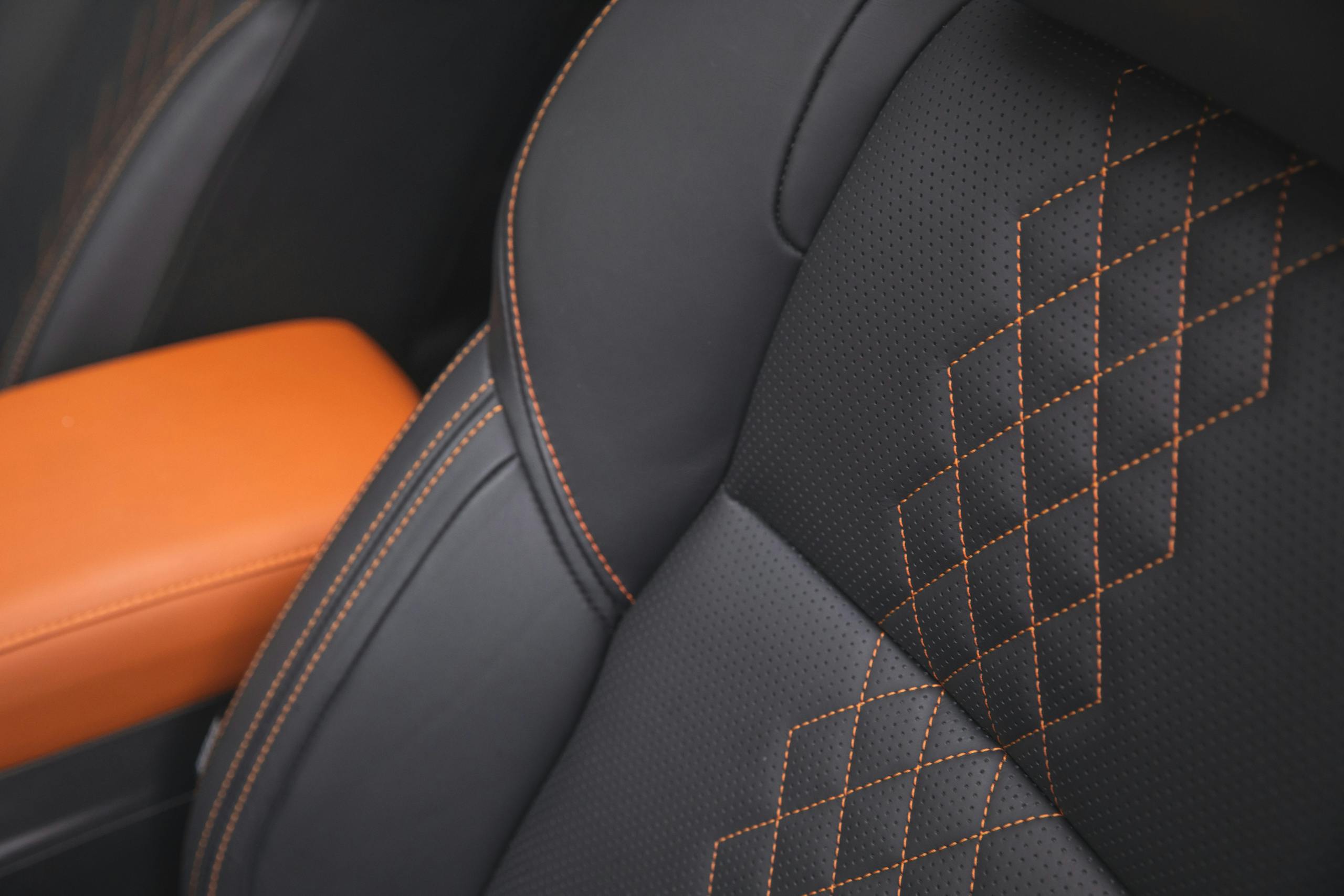 2022 Mitsubishi Outlander SEL interior seat detail