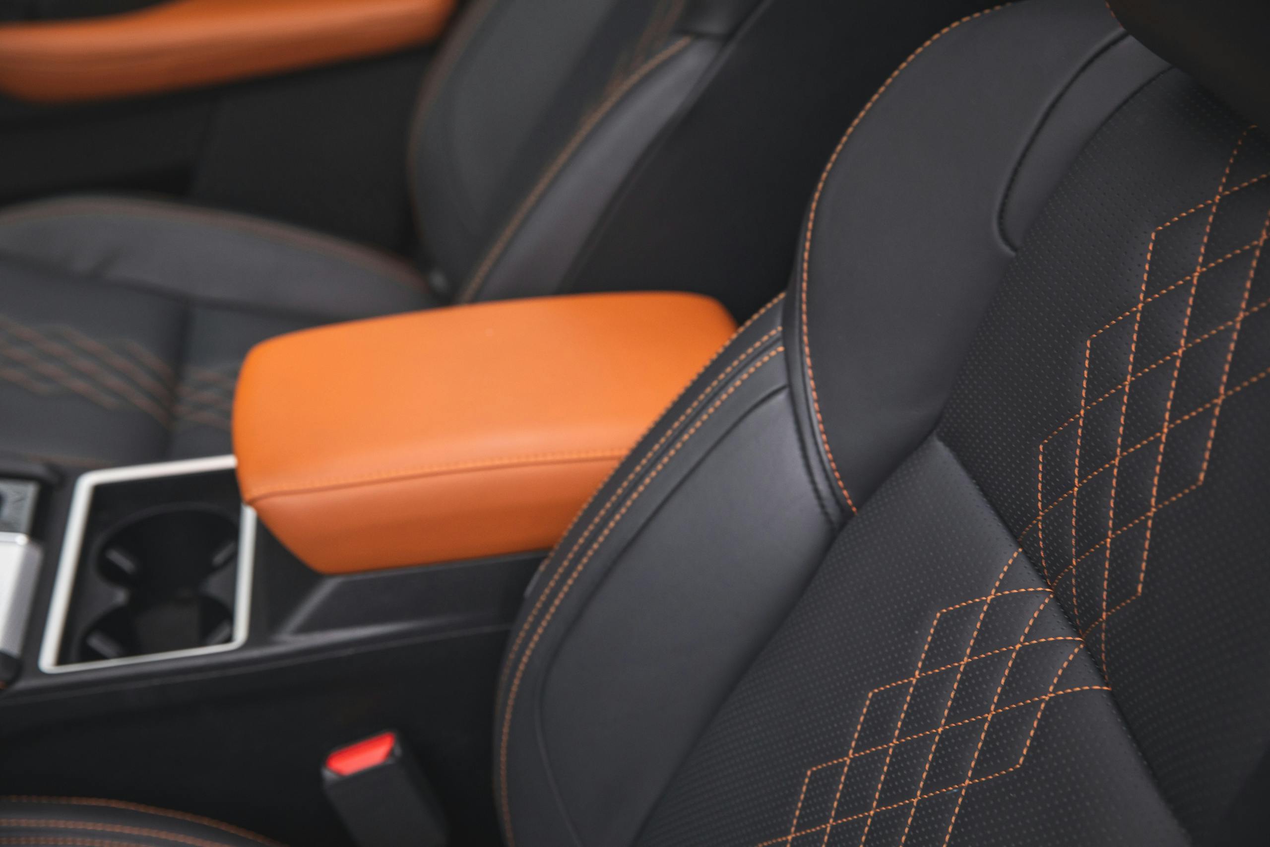 2022 Mitsubishi Outlander SEL interior seat material