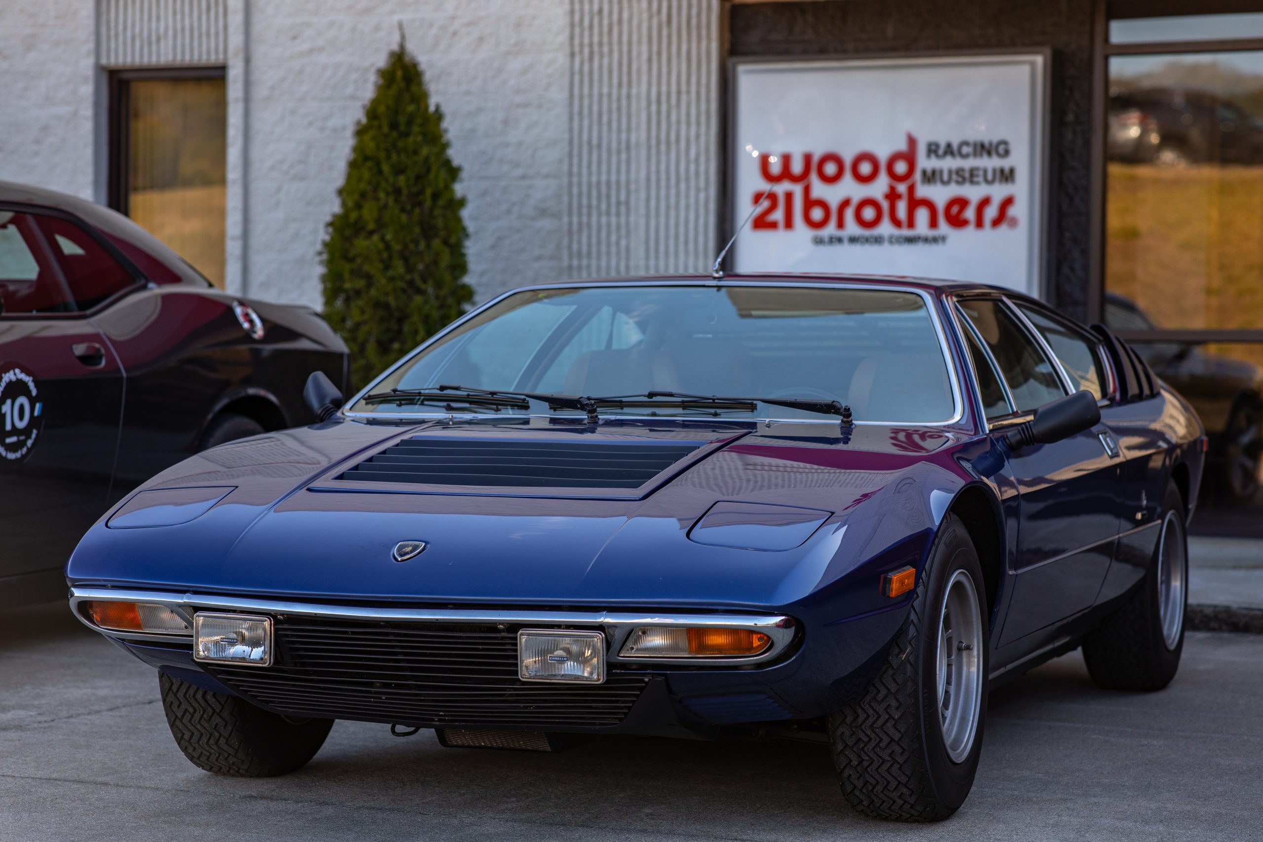 Amelia or Bust: This Lamborghini Urraco is enjoying the sunshine