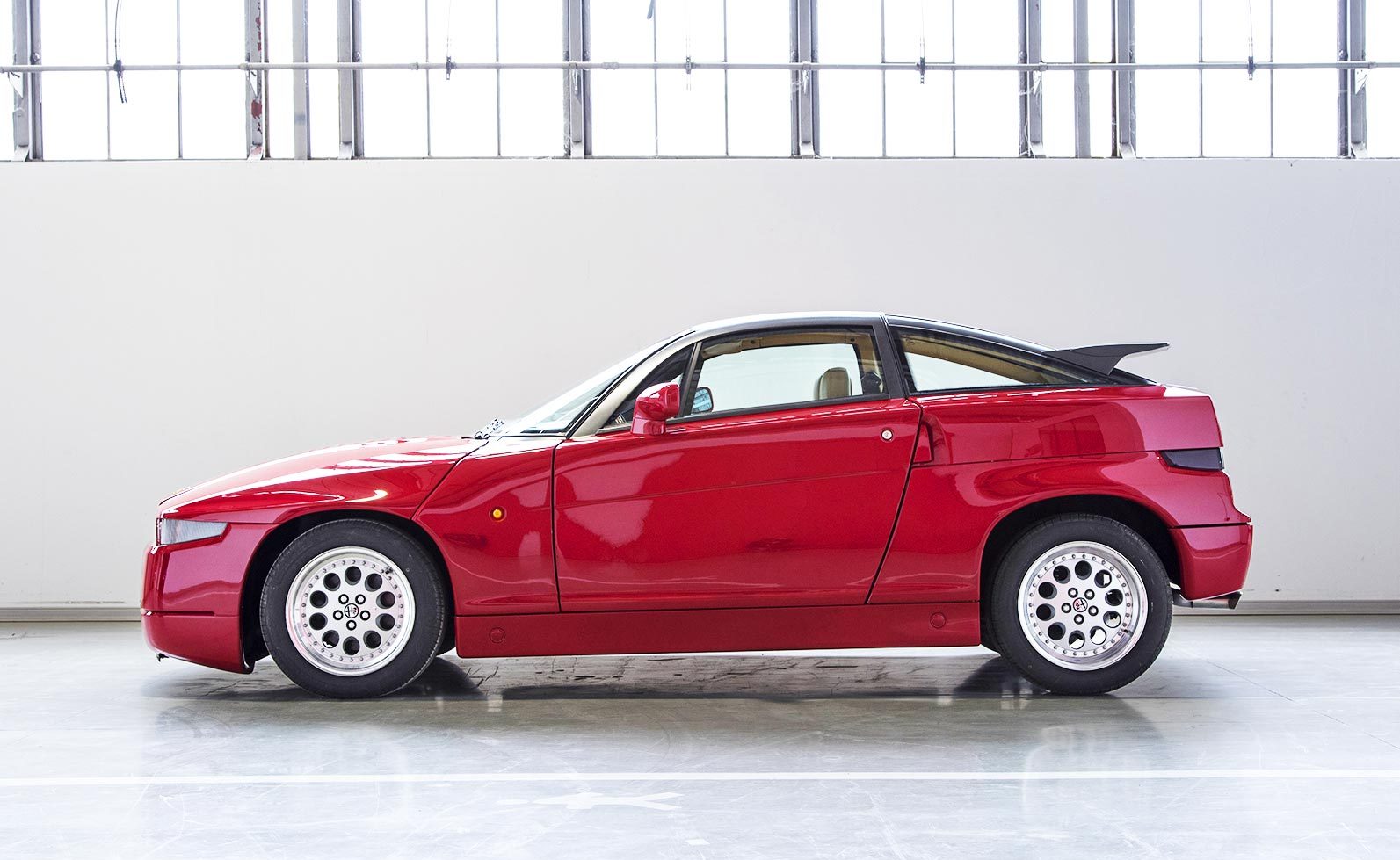 希少 洋書 Alfa Romeo-Zagato SZ TZ 解説 写真集 希少 洋書 Alfa Romeo-Zagato SZ TZ 解説 写真集 - メルカリ