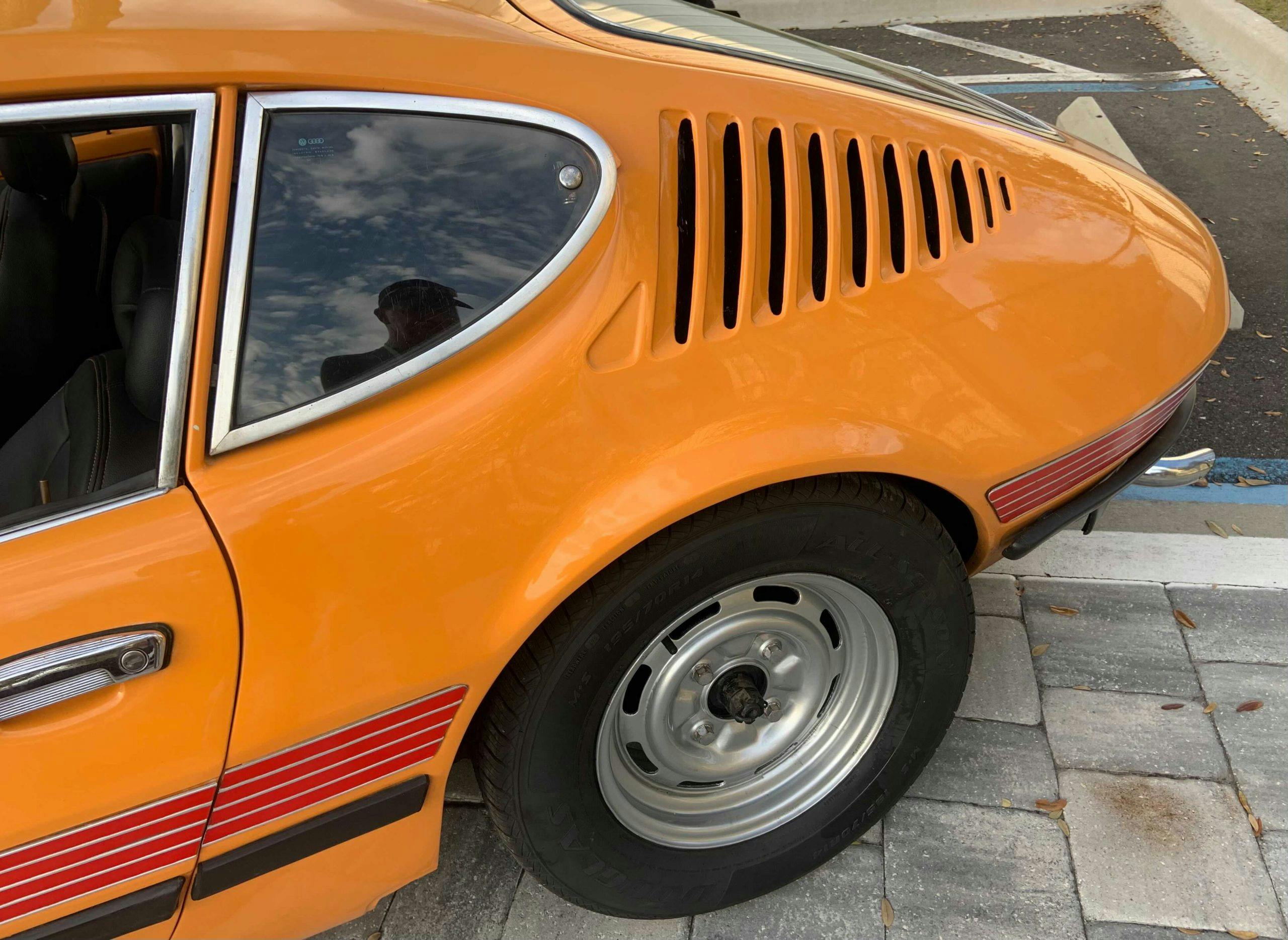 Brazilian-built 1975 VW SP2 rear quarter panel