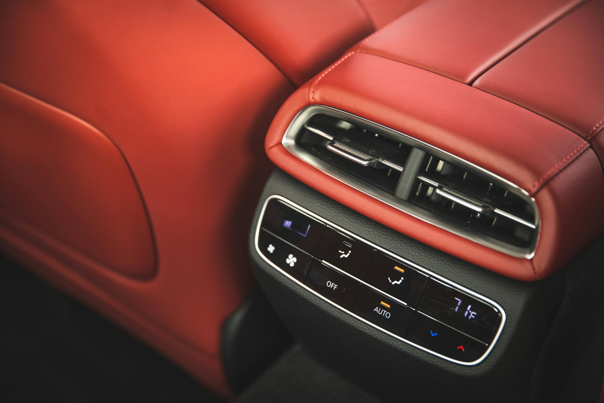 Genesis G80 AWD 3.5T Sport Prestige interior center console climate controls