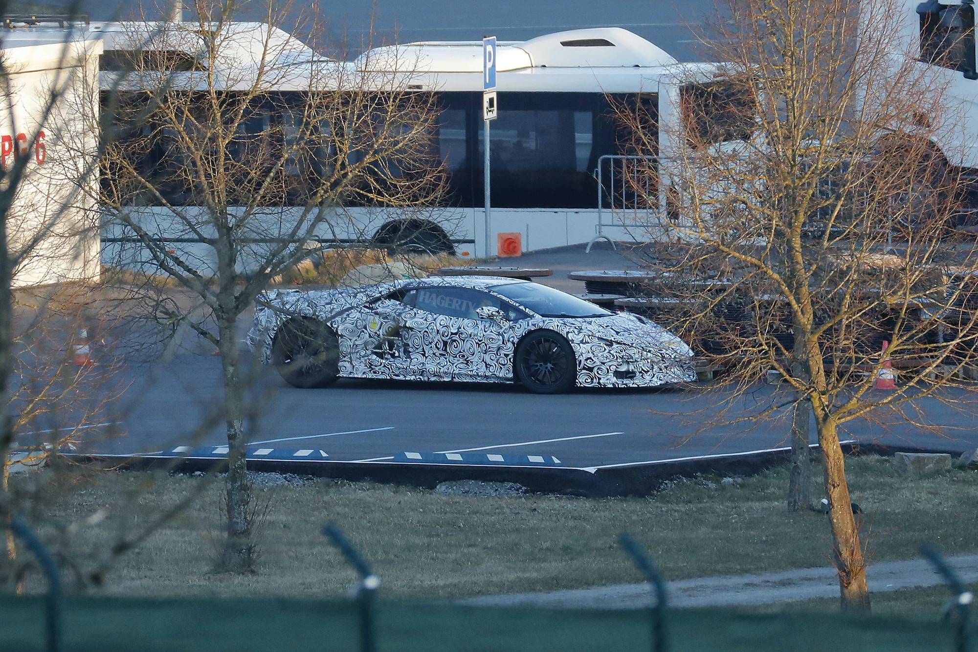 Lamborghini Aventador successor front three-quarter