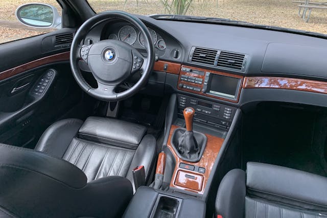 1999 BMW M5 E39 interior