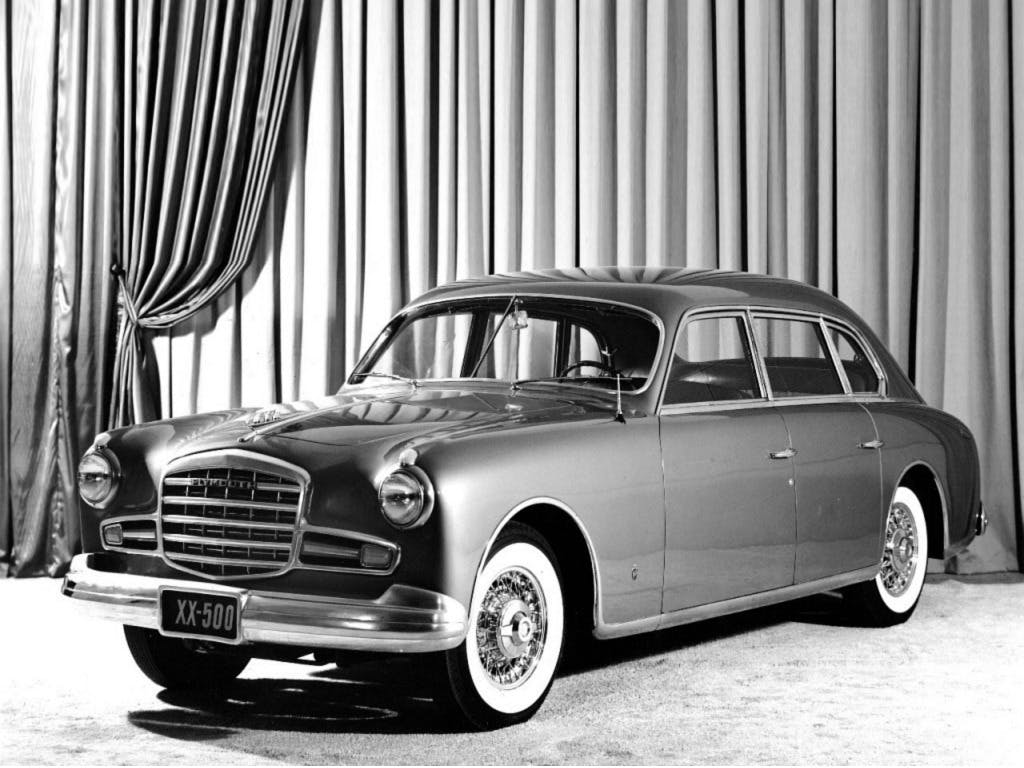 Plymouth XX 500 concept car at 1951 Chicago Auto Show