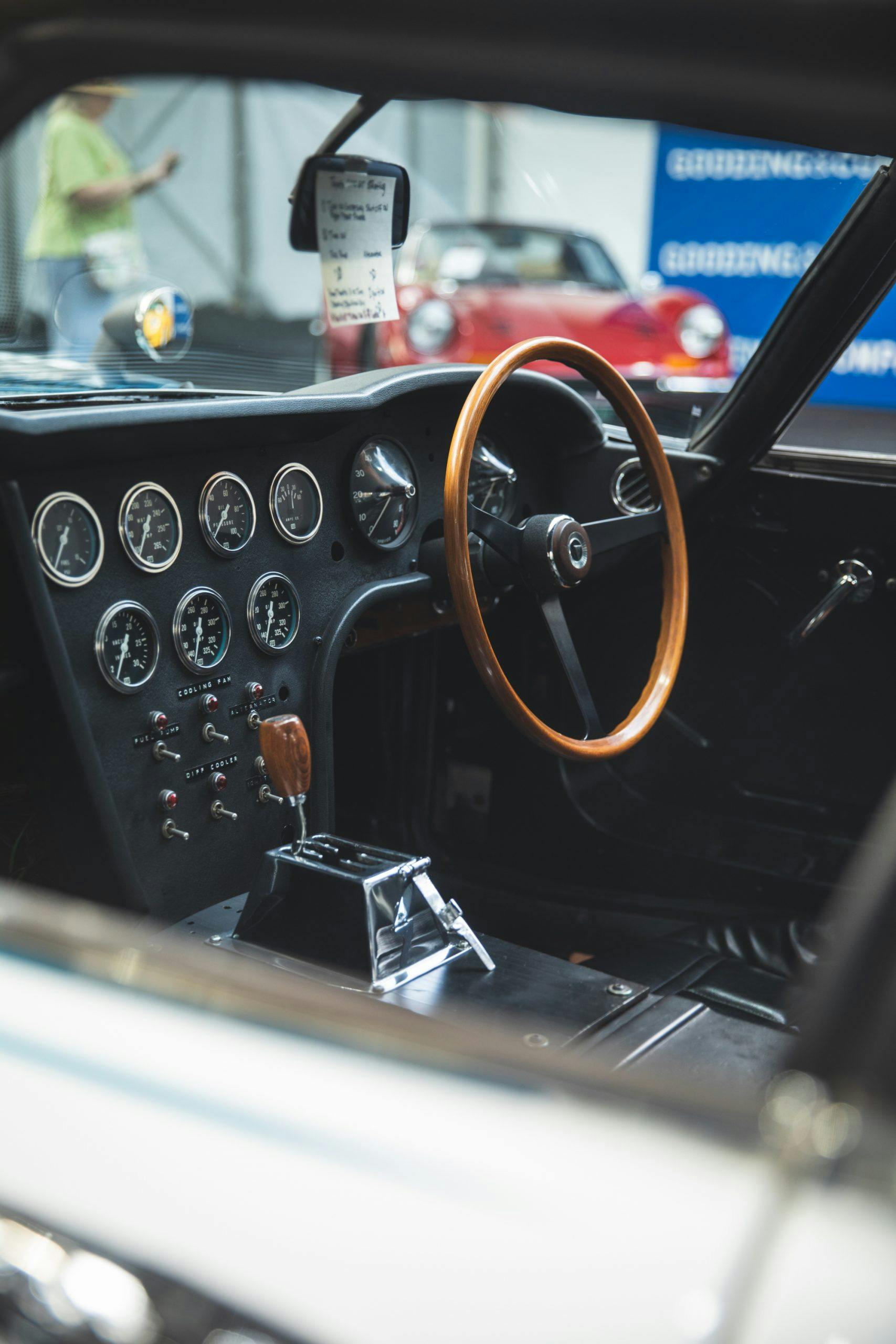 Toyota-Shelby-2000GT auction interior