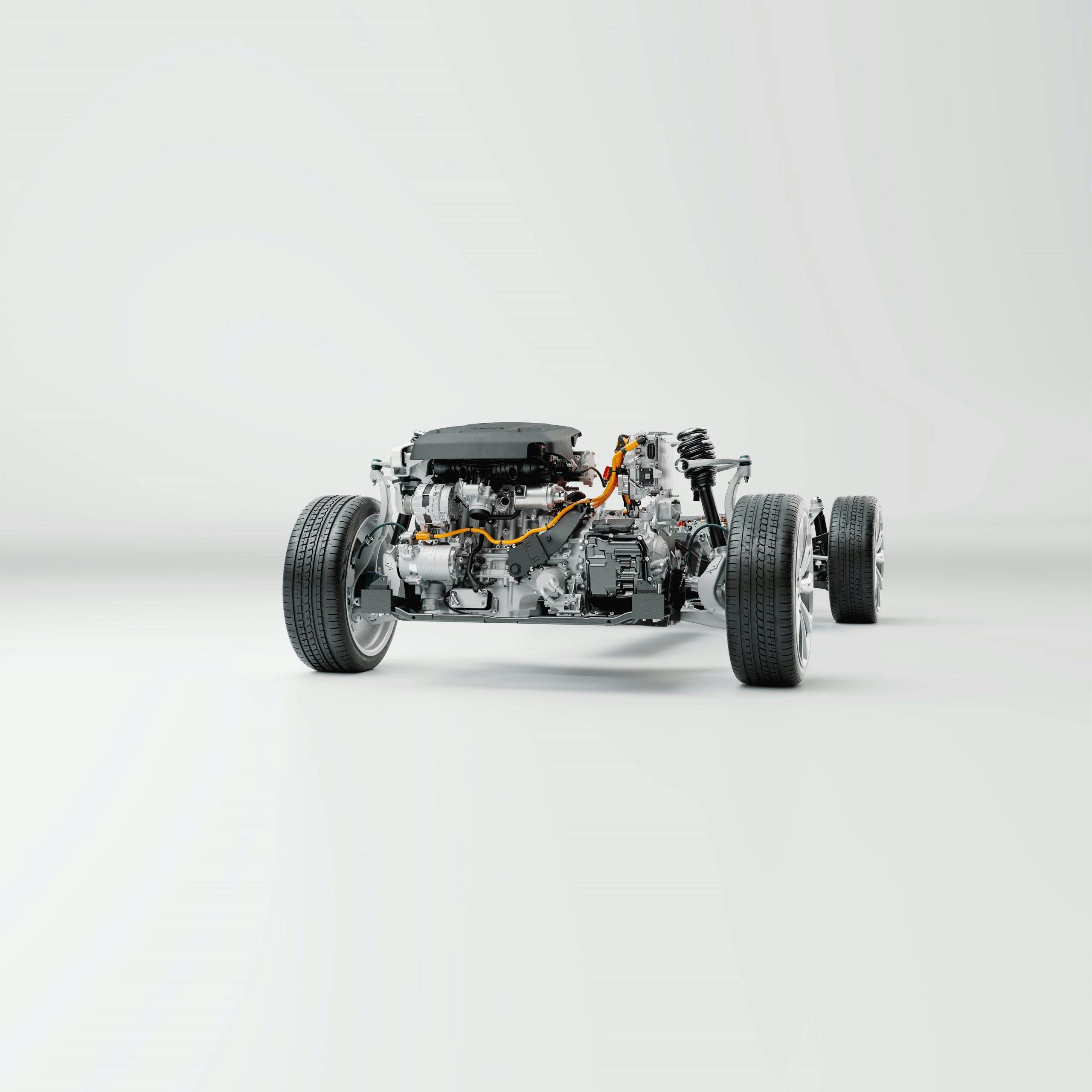 Volvo XC60 Recharge powertrain updates platform cutaway of powertrain/battery
