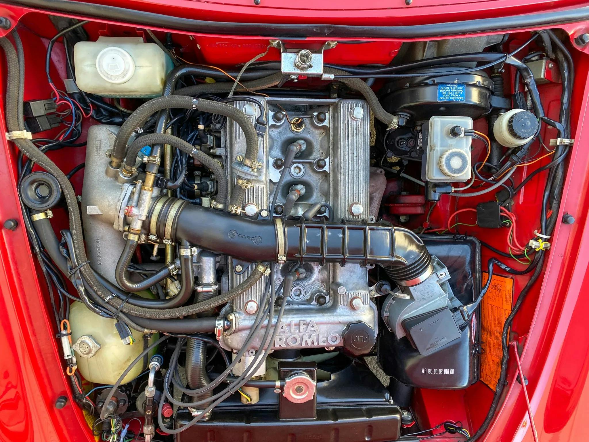 1986 Alfa Romeo Spider Graduate engine