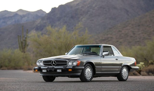 1989-Mercedes-Benz-560-SL front three-quarter