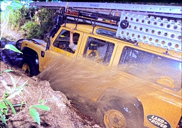 1993 Camel Trophy tire mud slinging